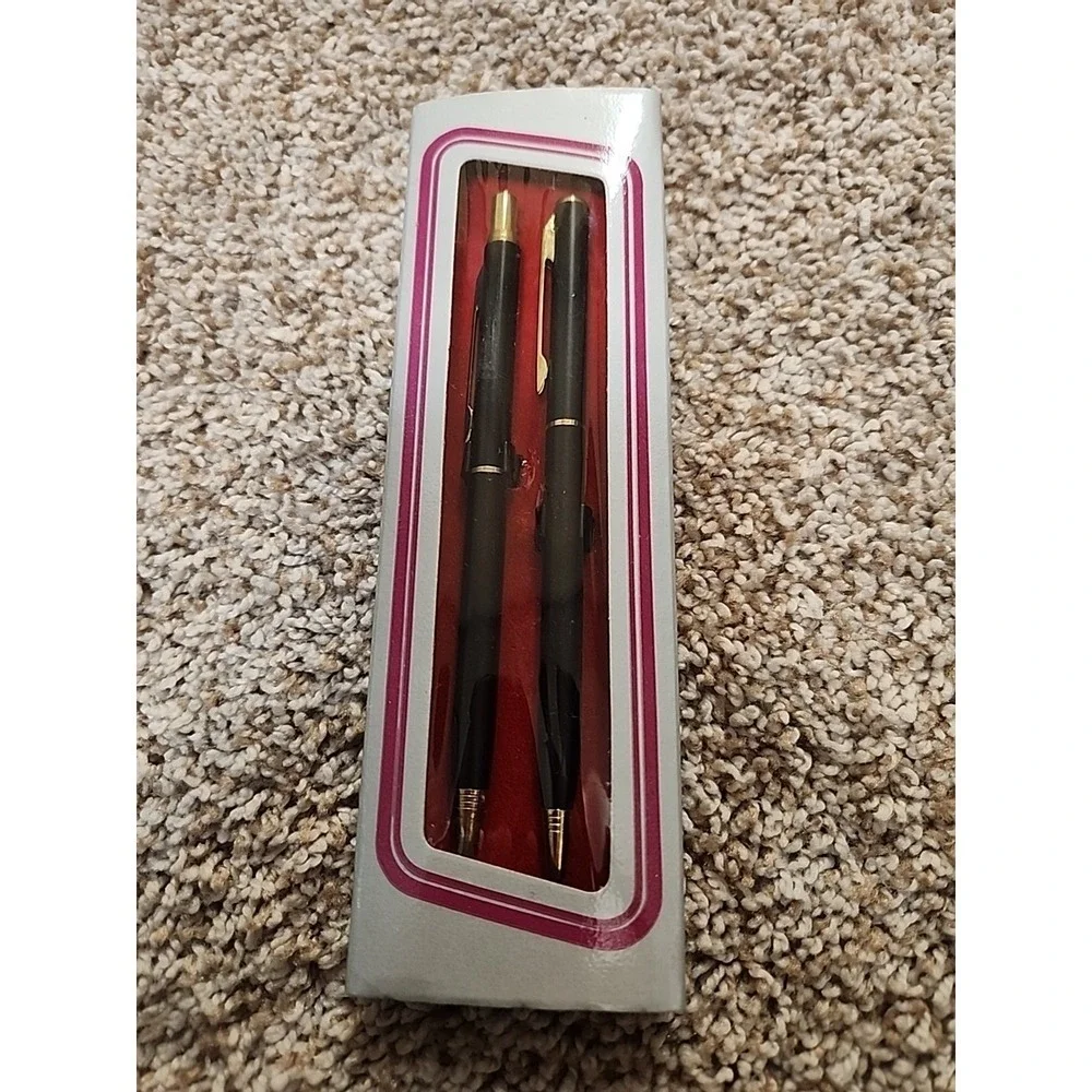 NOS Vintage Black & Gold Pen/Pencil Set in Original Box Taiwan